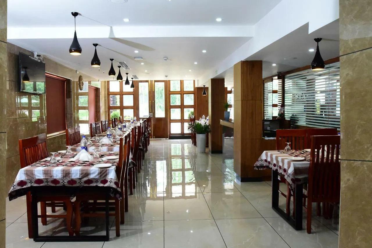 Hotel Jaas Continental Edappal